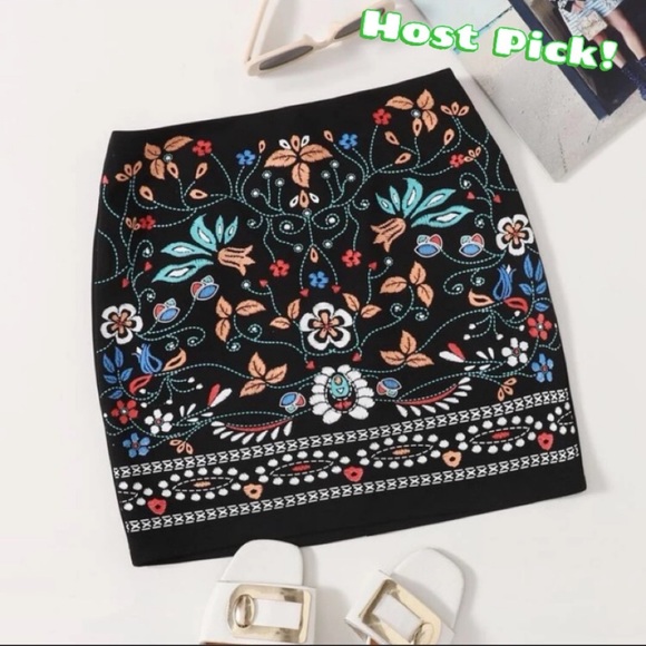 Dresses & Skirts - Floral Tribal Skirt